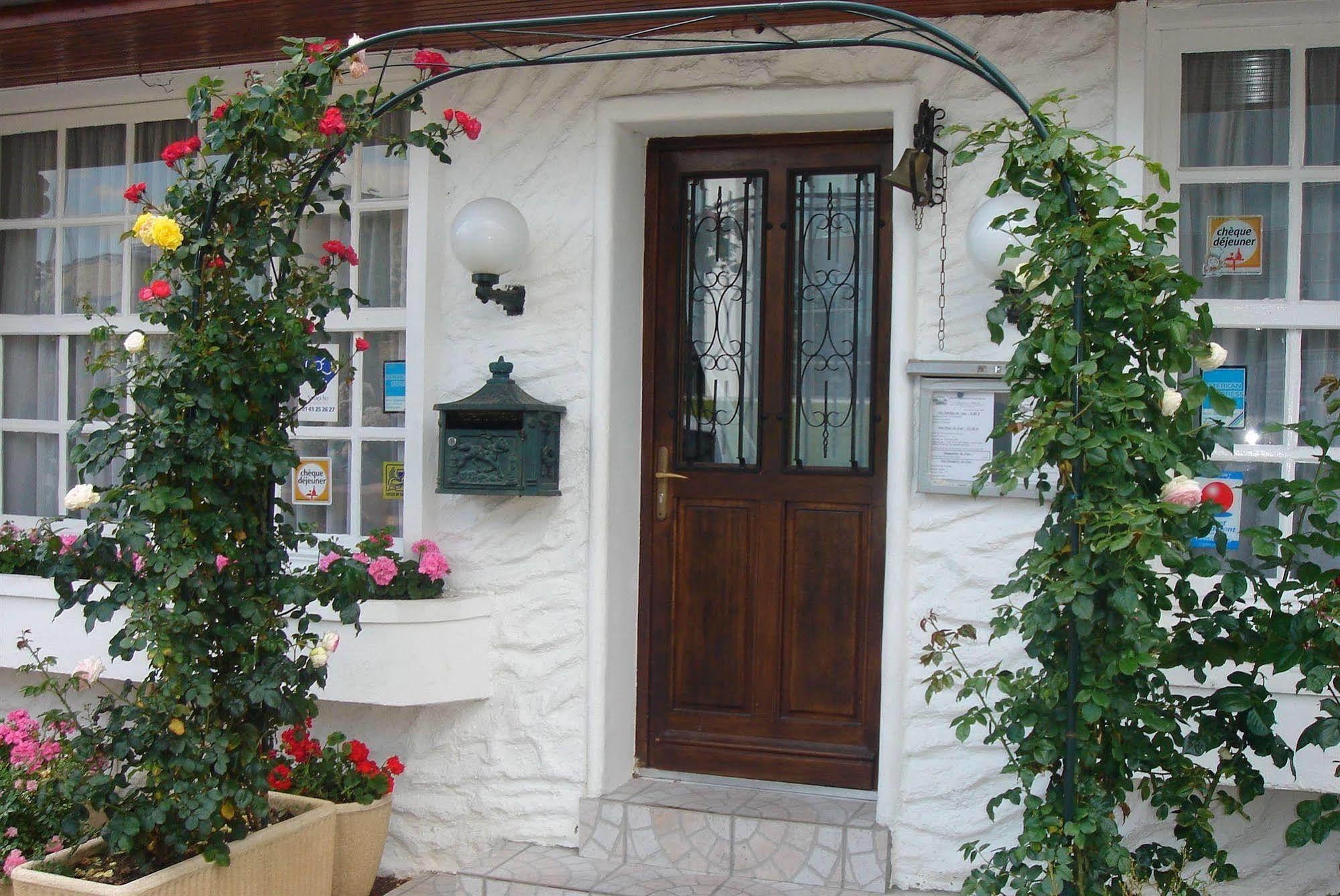 Hotel Restaurant Maison Blanche Rungis Kültér fotó